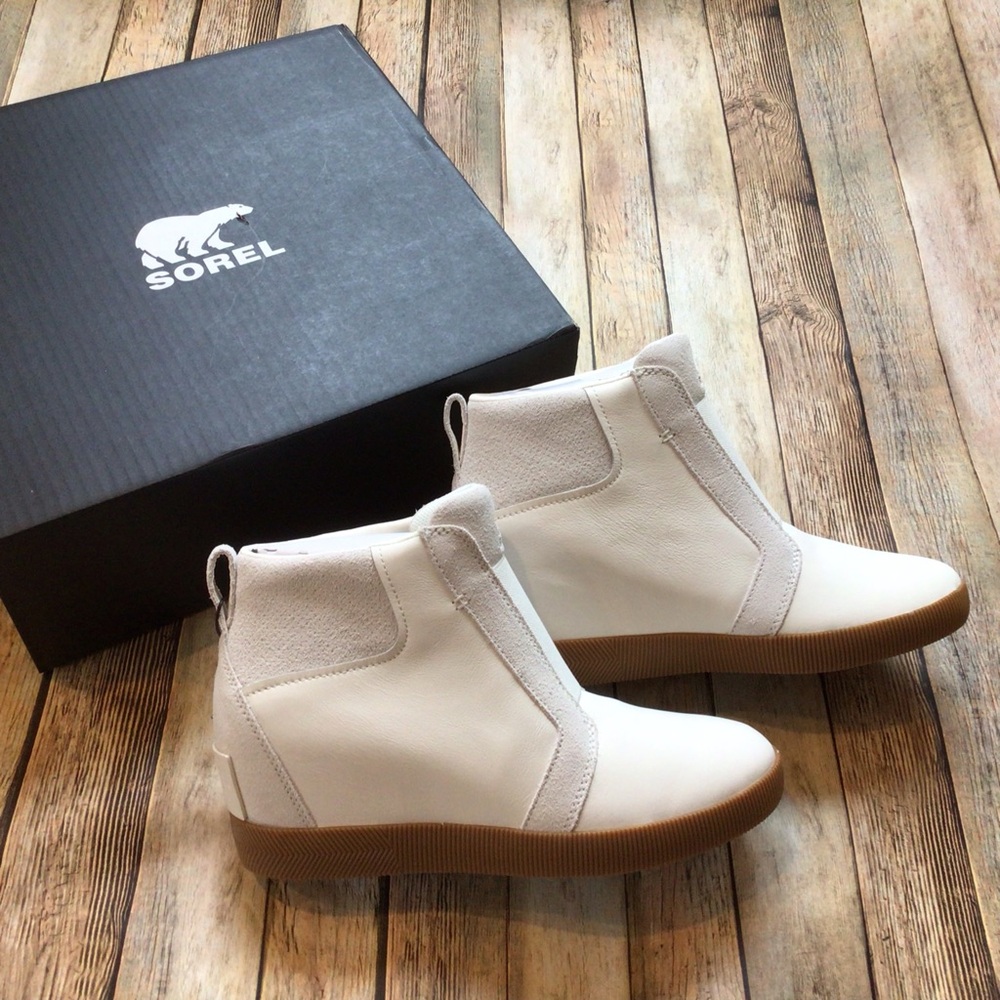 NWT Sorel Out N About Sea Salt Wedge Boot